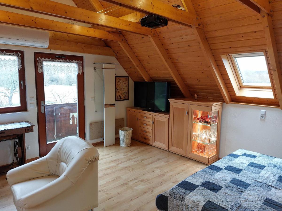 Ferienwohnung Zur Saaleaue Wettin Bagian luar foto